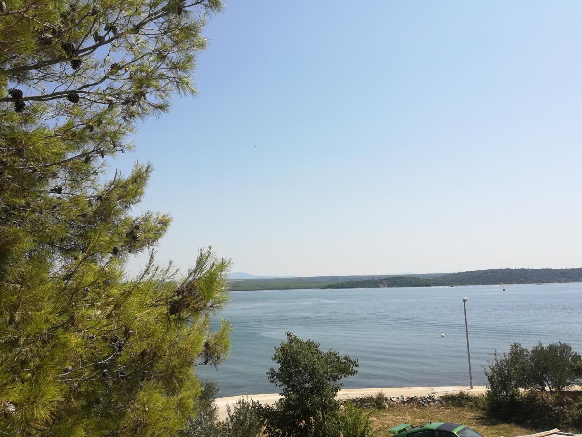 Raslina Sun Apartment Екстериор снимка